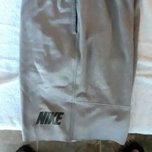 Nike basketball short